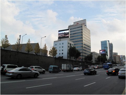 서울 강남구 강남대로 642 (신사동, 송천빌딩)